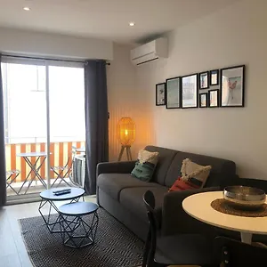 C001-beau Neuf Situe Au Centre Cannes