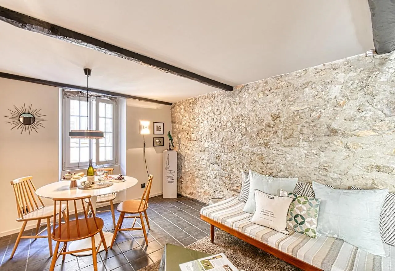 Amazing Chic Apt In Le Suquet By Guestready Apartment Cannes
